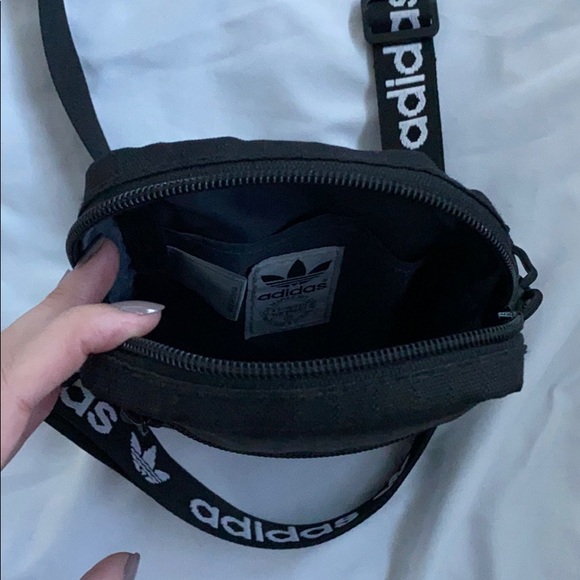 adidas crossbody shoulder bag - Picture 5 of 5